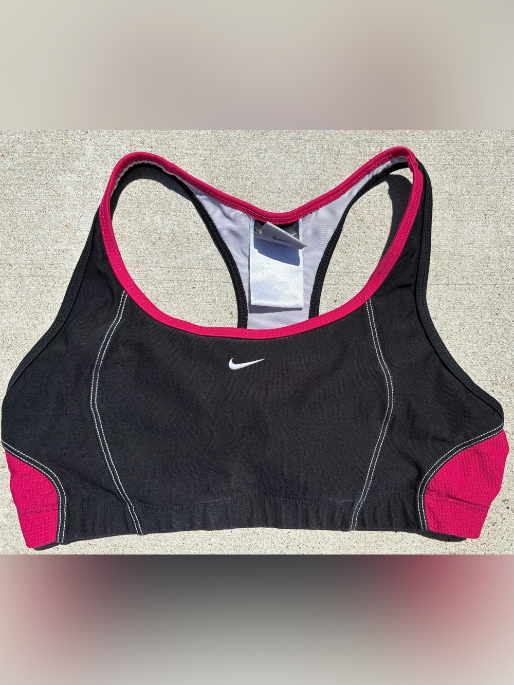 PINK AND BLACK NIKE SPORTS BRA